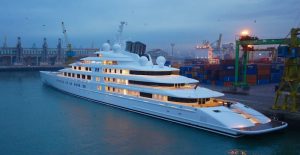 Notizie su Superyachs - Azzam