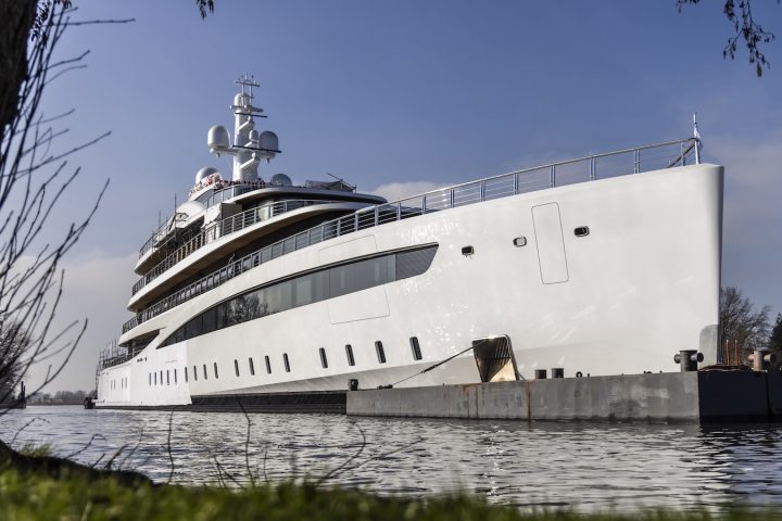 Feadship Project 817