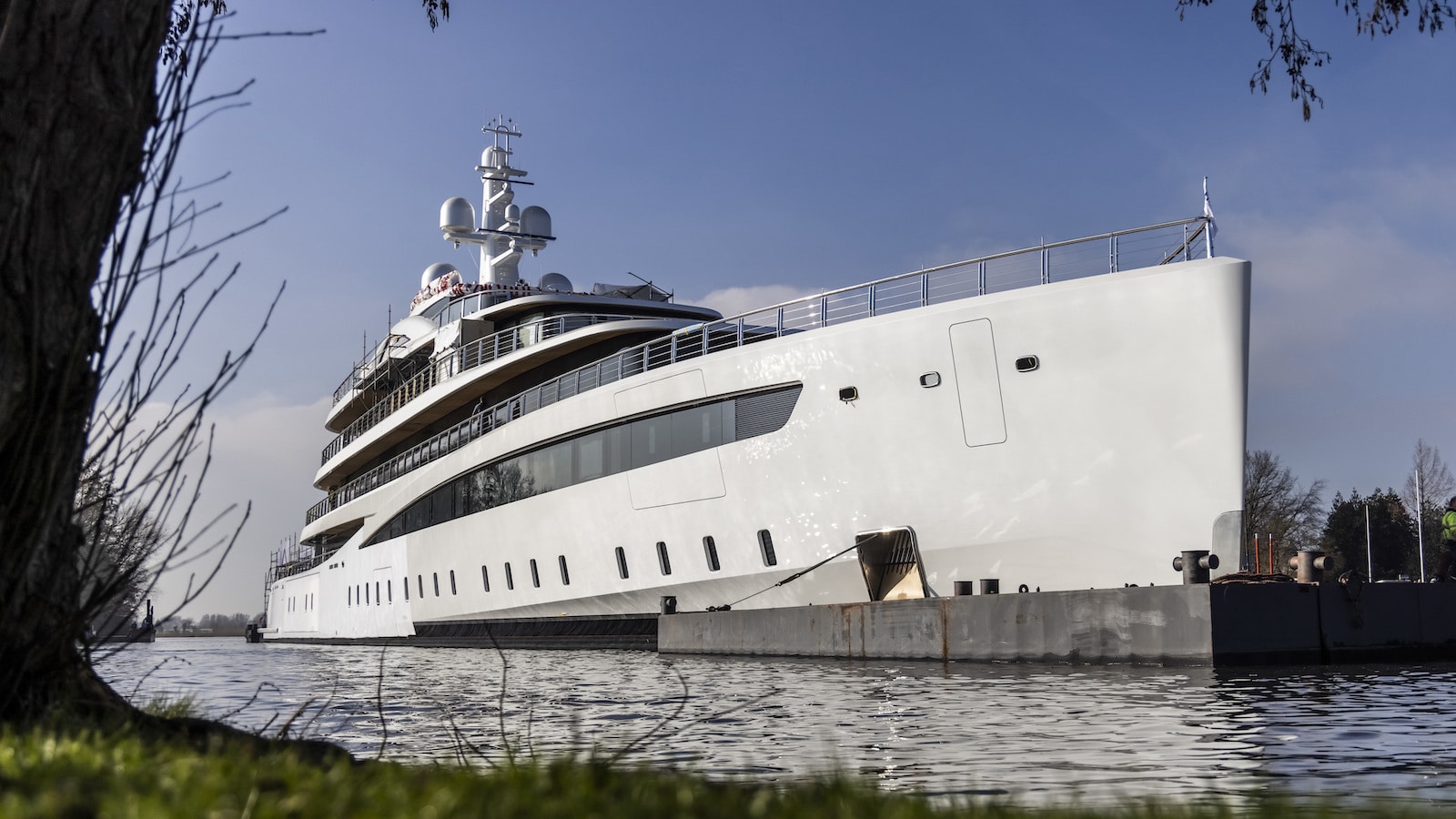 Feadship Project 817