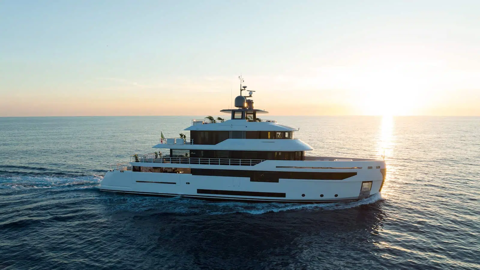 Benetti B.Yond