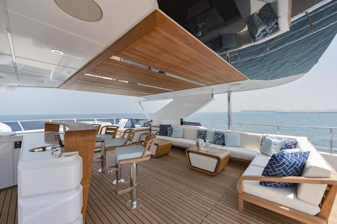 Majesty 120 Sun Deck