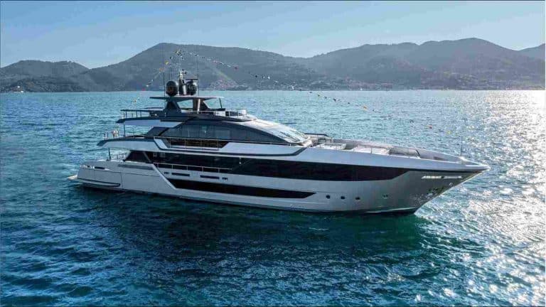 Riva 130' Bellissima