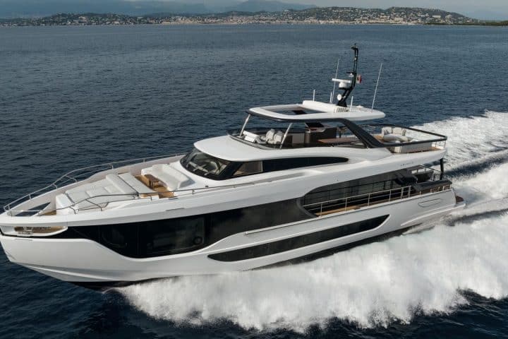 Azimut Grande 26M