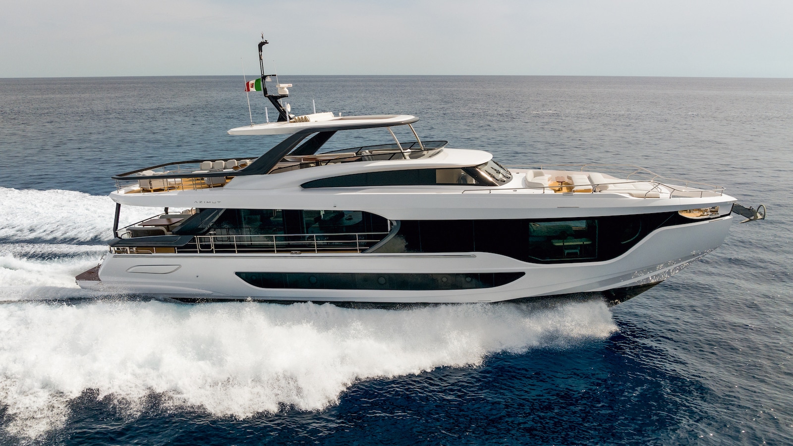 Azimut Grande 26M Running 1