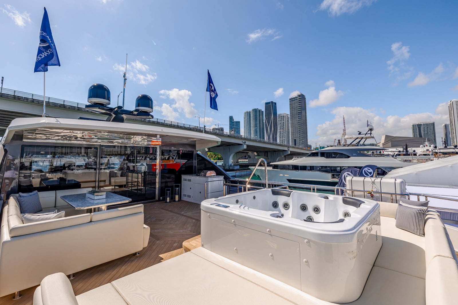 OA 32E extérieurs jacuzzi