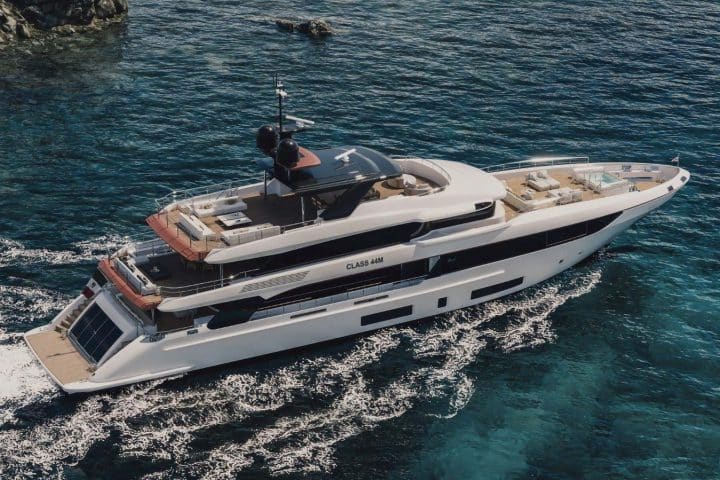 Benetti class 44M