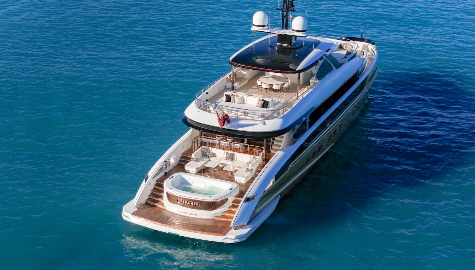 Superyacht STEFANIA POOL