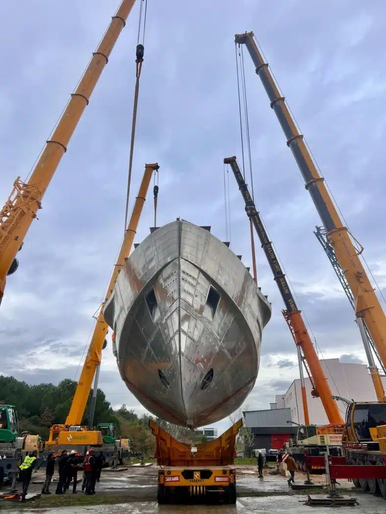 gx-superyachts-gx42-costruzione