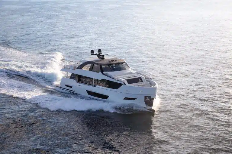 Ocean Alexander 27R (EN)