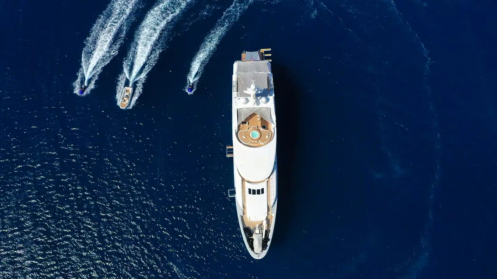 Persefoni - Ausschreibung und Spielzeug für Mittelmeer-Charter