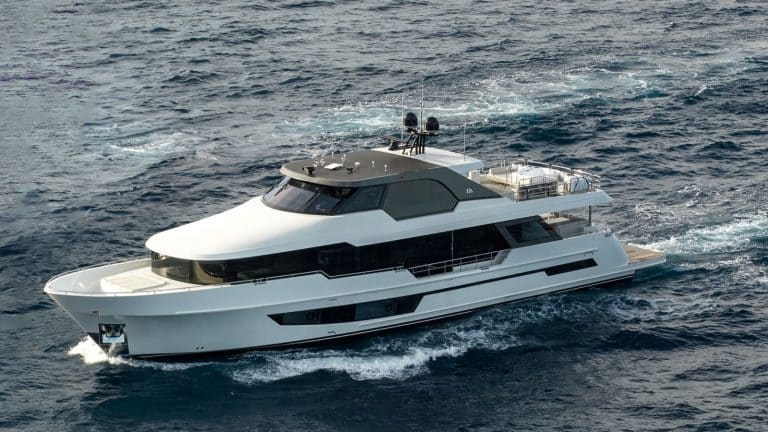 Ocean alexander 32l cover